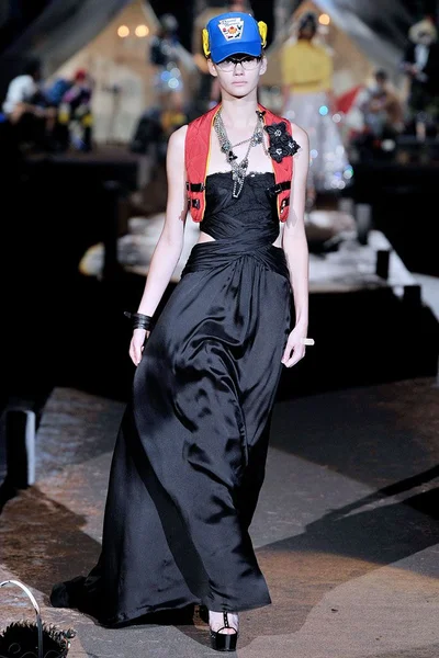 Look 34